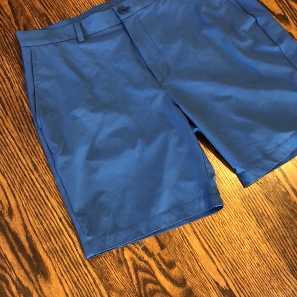 Vineyard Vines Blue Shorts - Picture 4 of 9